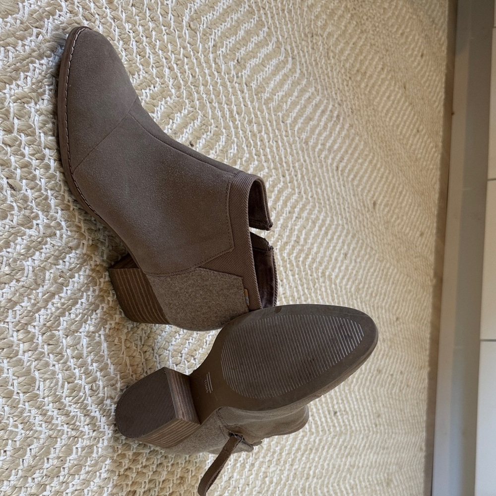 Toms Brown Ankle Booties
